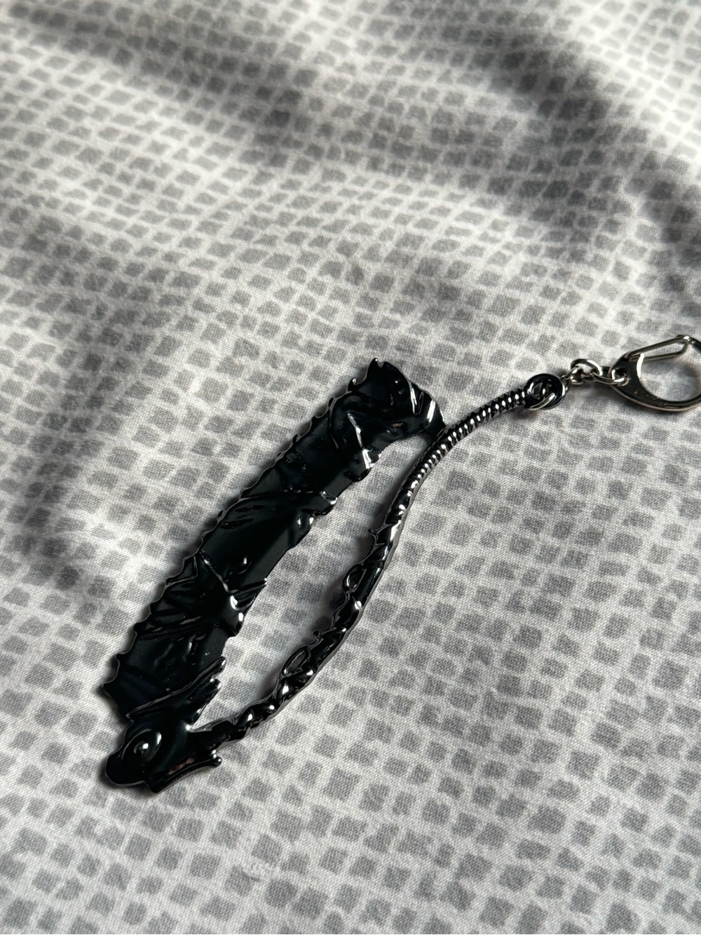 Bloodborne saw cleaver keychain